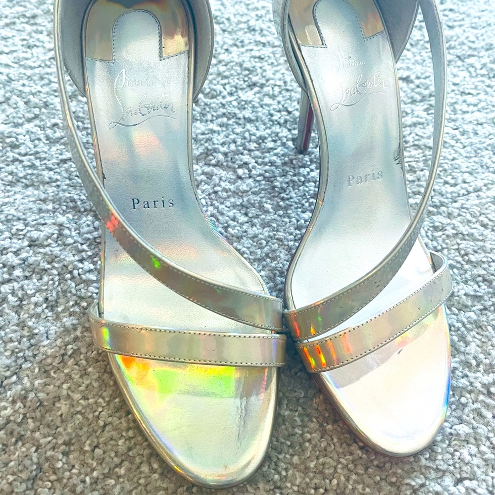 Authentic Louis Vuitton heels size 37 1/2 …like new.